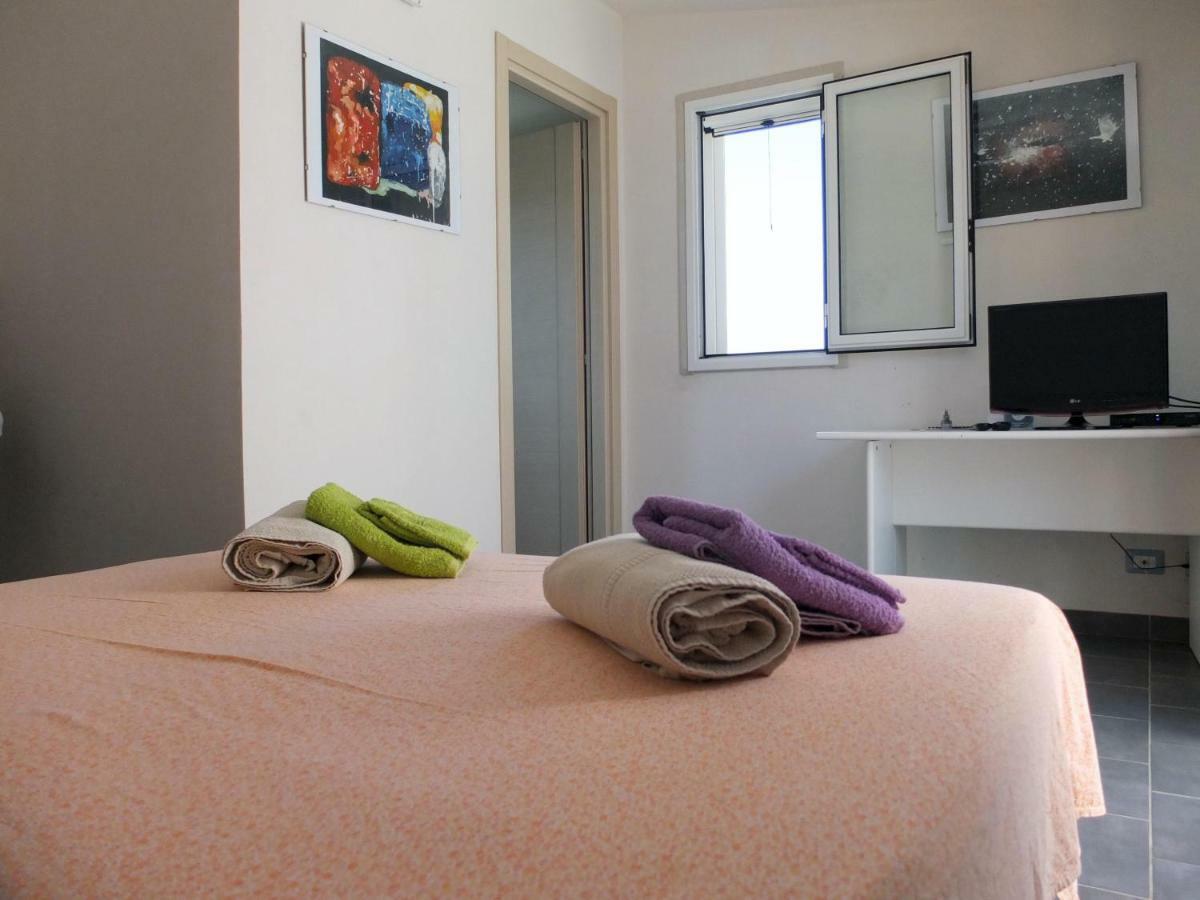 Puntabraccetto Sunset Apartment ซานตาโกรเชกาเมรีนา ภายนอก รูปภาพ